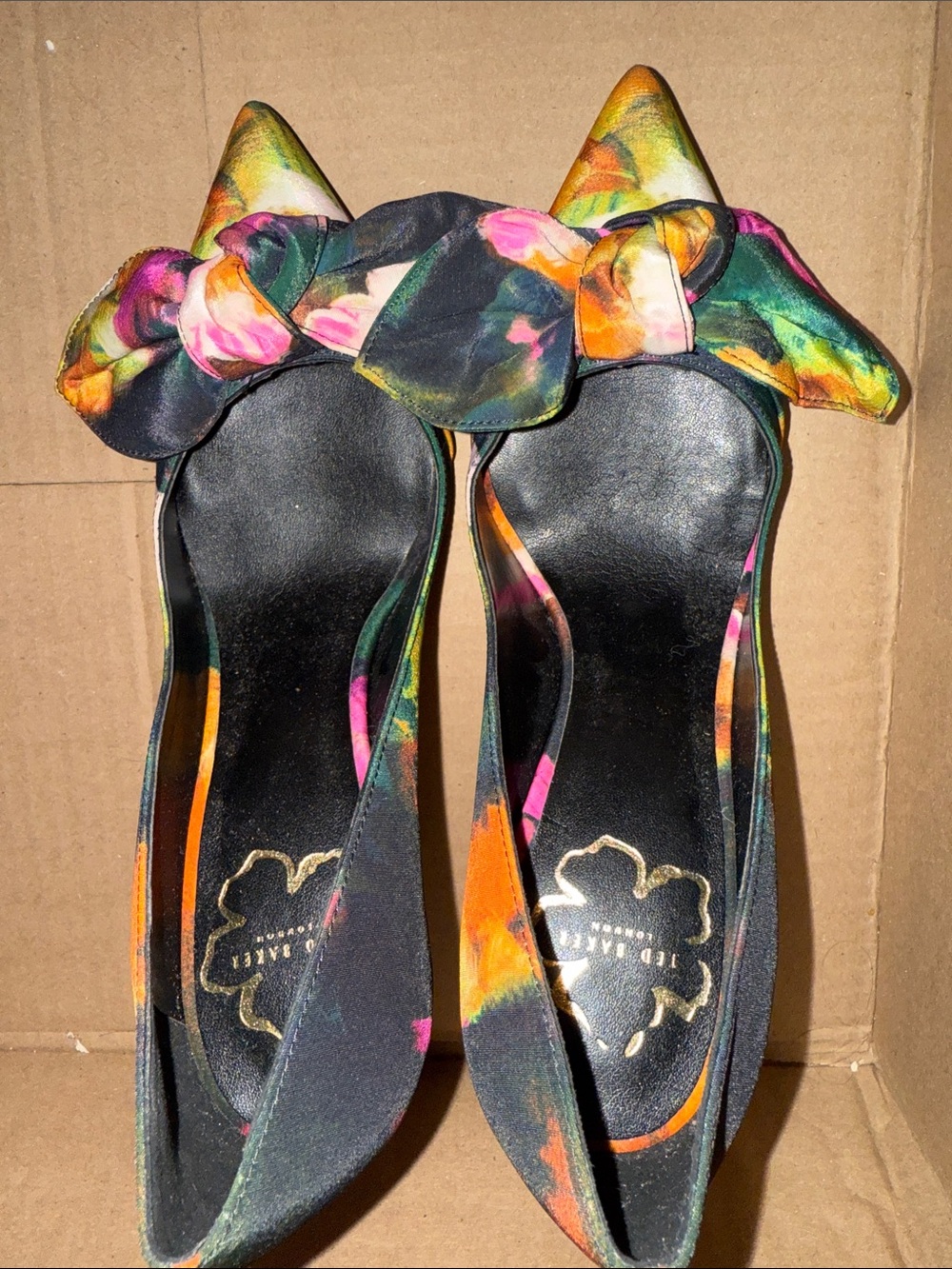 Ted Baker Ryoh Art Print Bow Court shoes